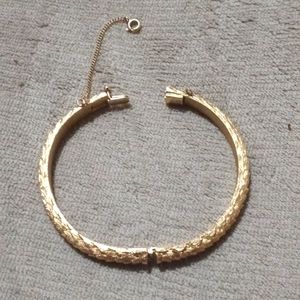 Trifari scale style banglet